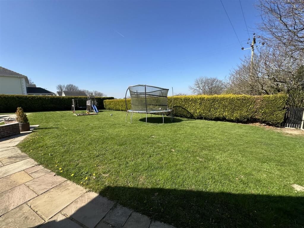 Lawned Garden