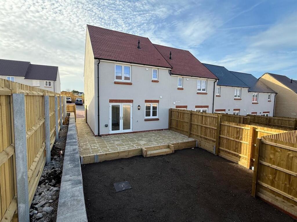 Plot 371 rear.jpeg