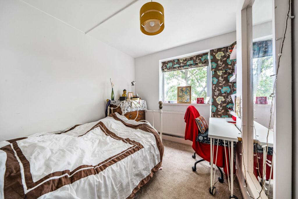 Bedroom 2 (Double)