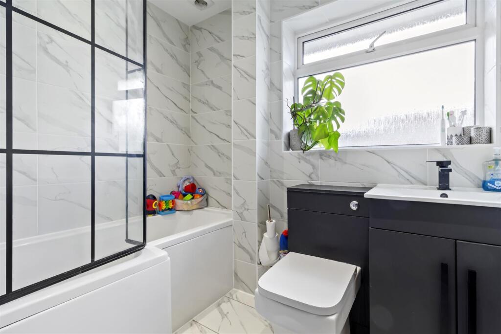 Greenoaks 30-009.JPG