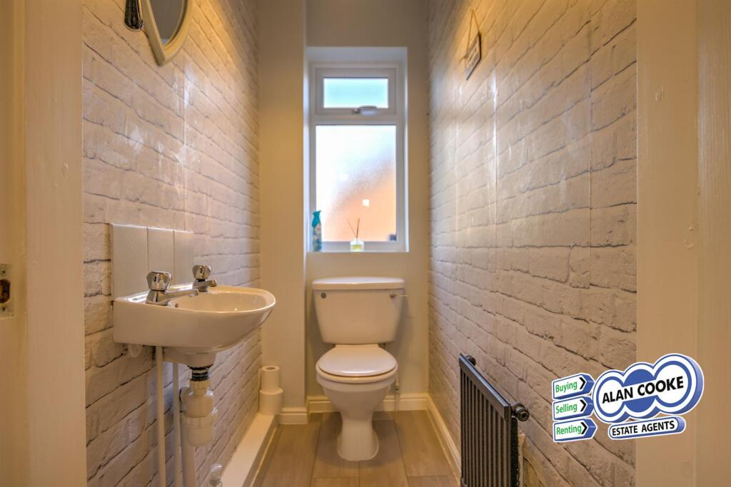 GROUND FLOOR WC
