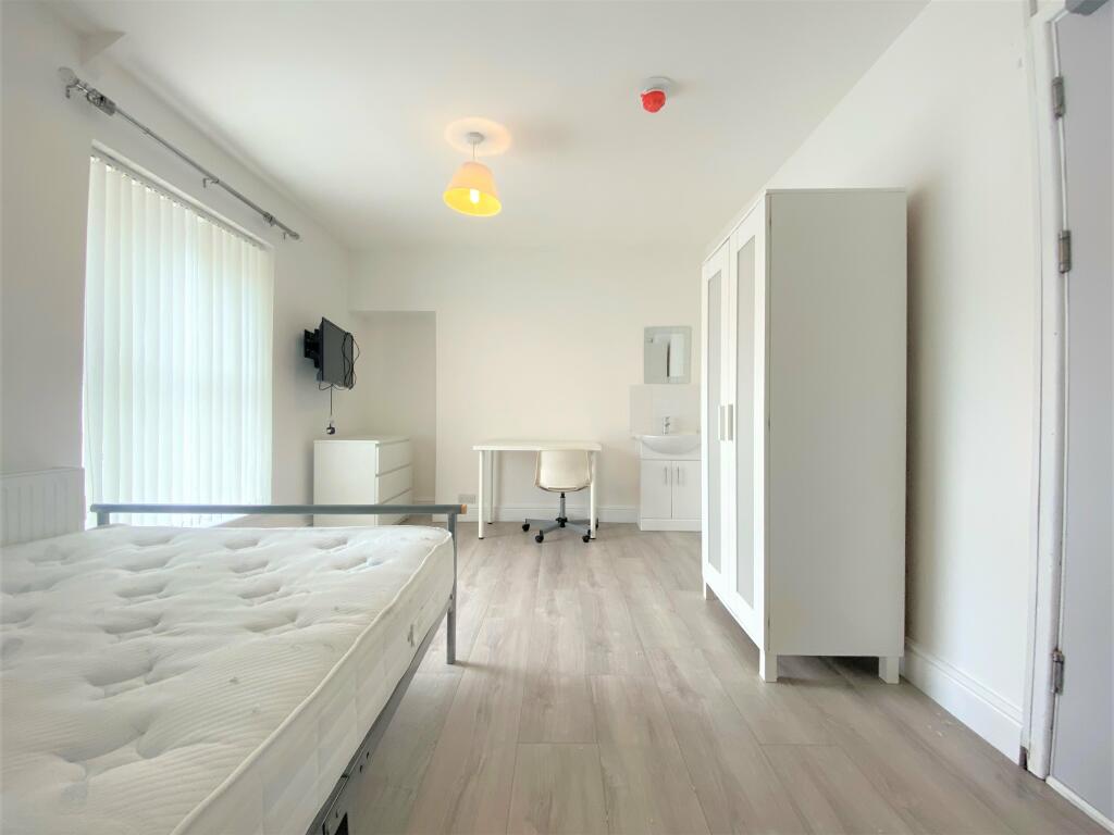 Bedroom 6 