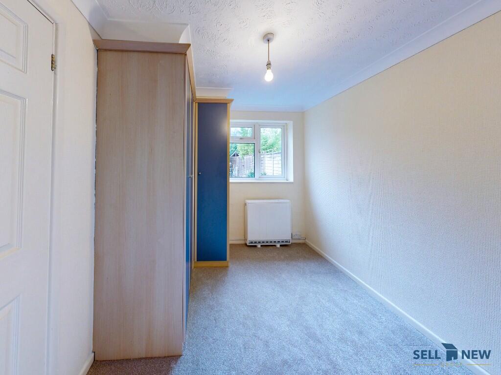 Guest bedroom 