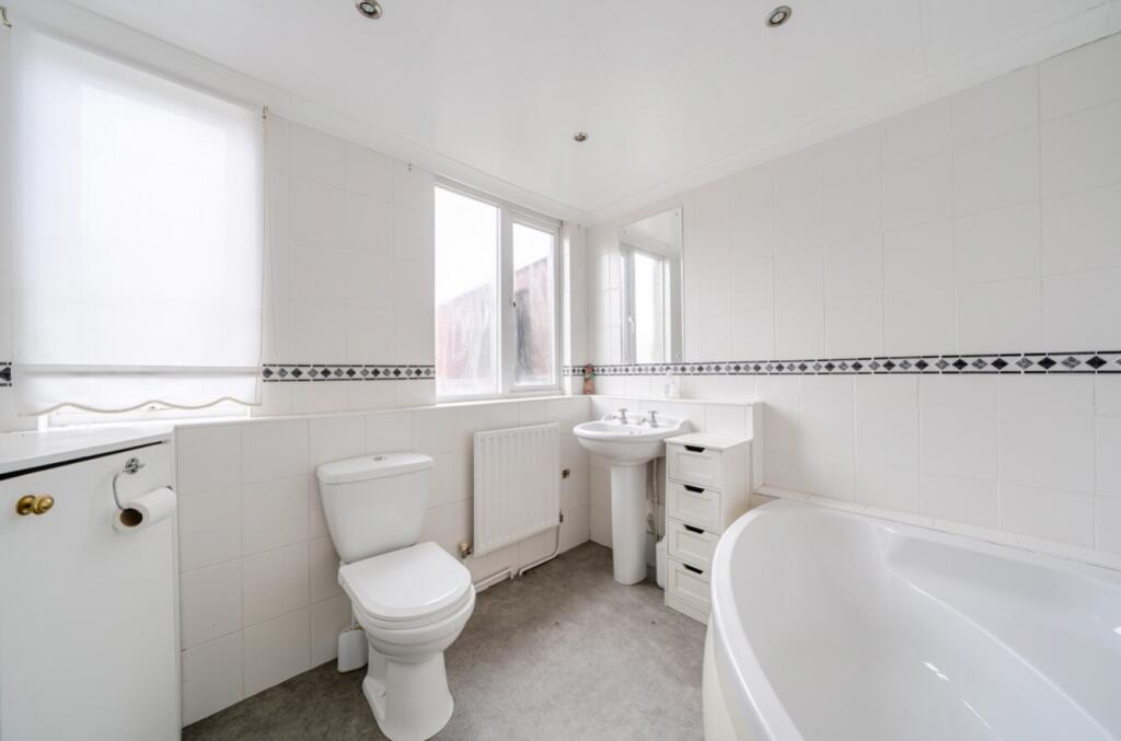 1378708-10-690dddc7e2ef0