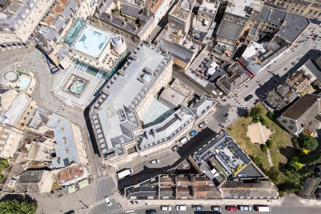 Flat 3, 9 Lower Borough Walls, Bath BA1 1QR-7.jpg