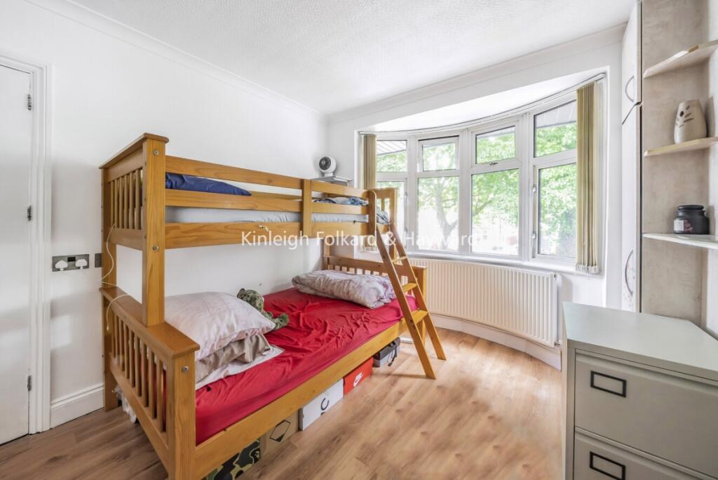 4c01ae39-f03e-4552-8