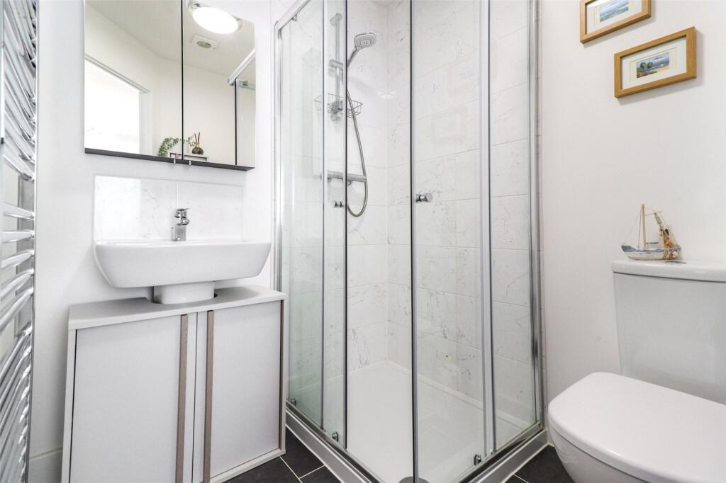 En-Suite Shower