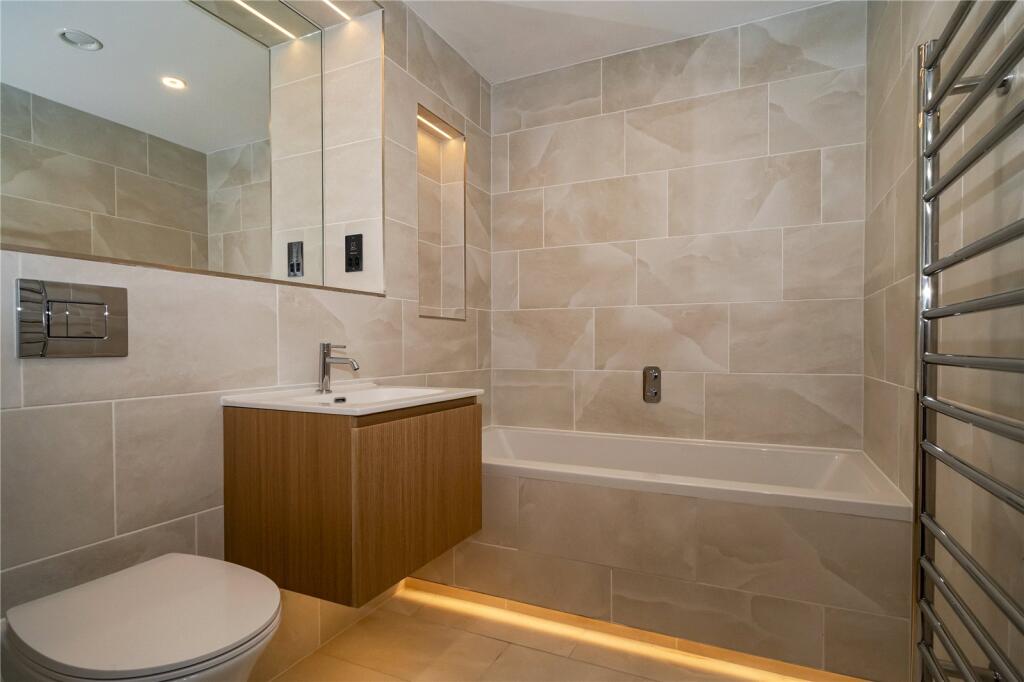Bathroom Plot 5
