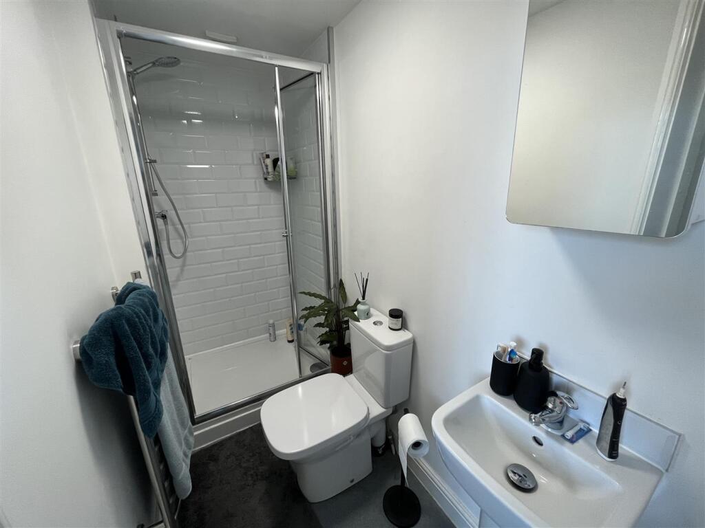 Ensuite