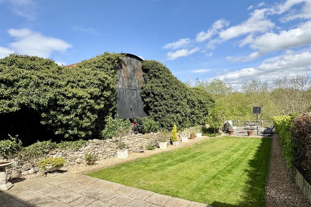 Rear garden