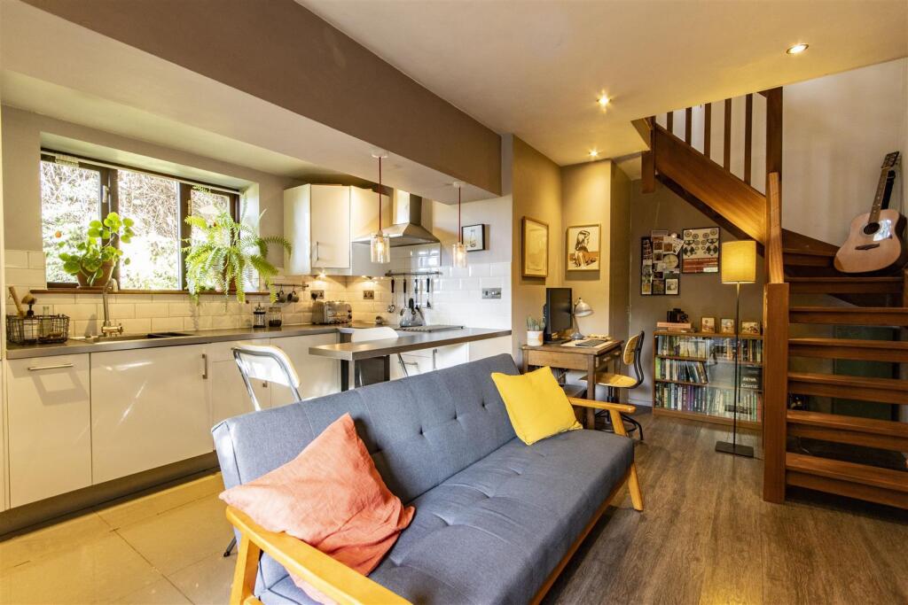 Open Plan Kitchen/Lounge