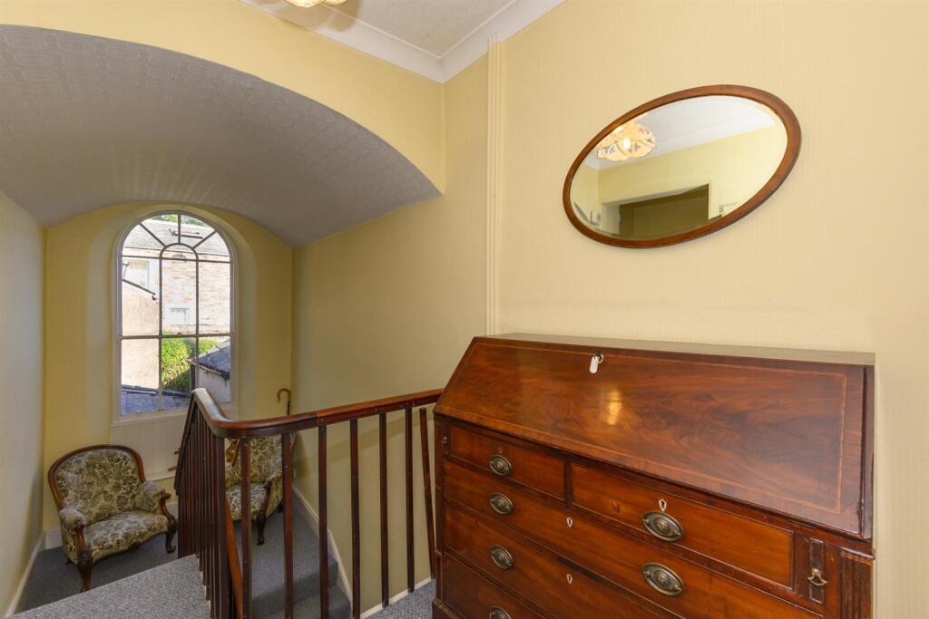 STAIRCASE AND LANDING