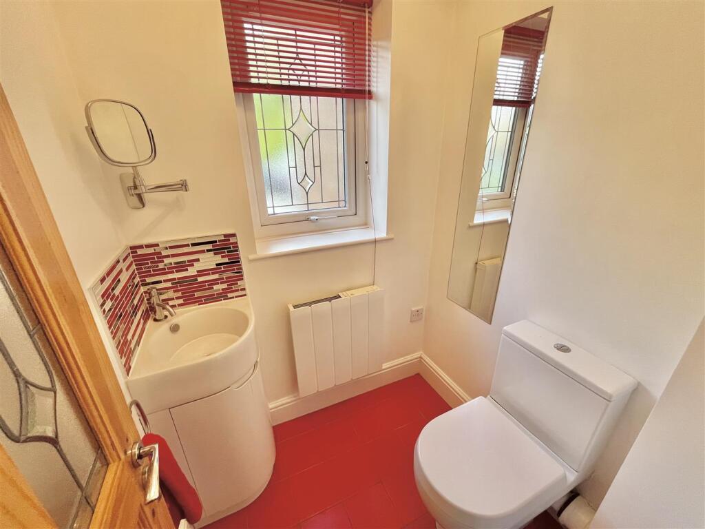 Ground Floor WC