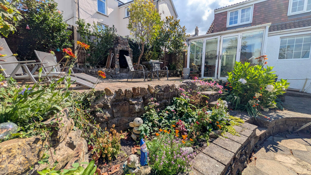 PXL_20250822_112929486~2