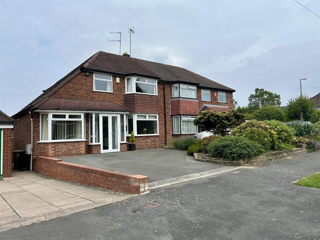 Meadowbrook Road Halesowen 1.jpg