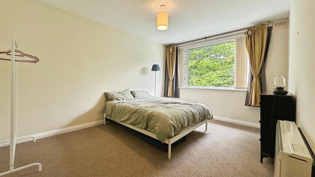 7b123f00--4C0F-9405-83B83D22180D-61919-000014AA0EB