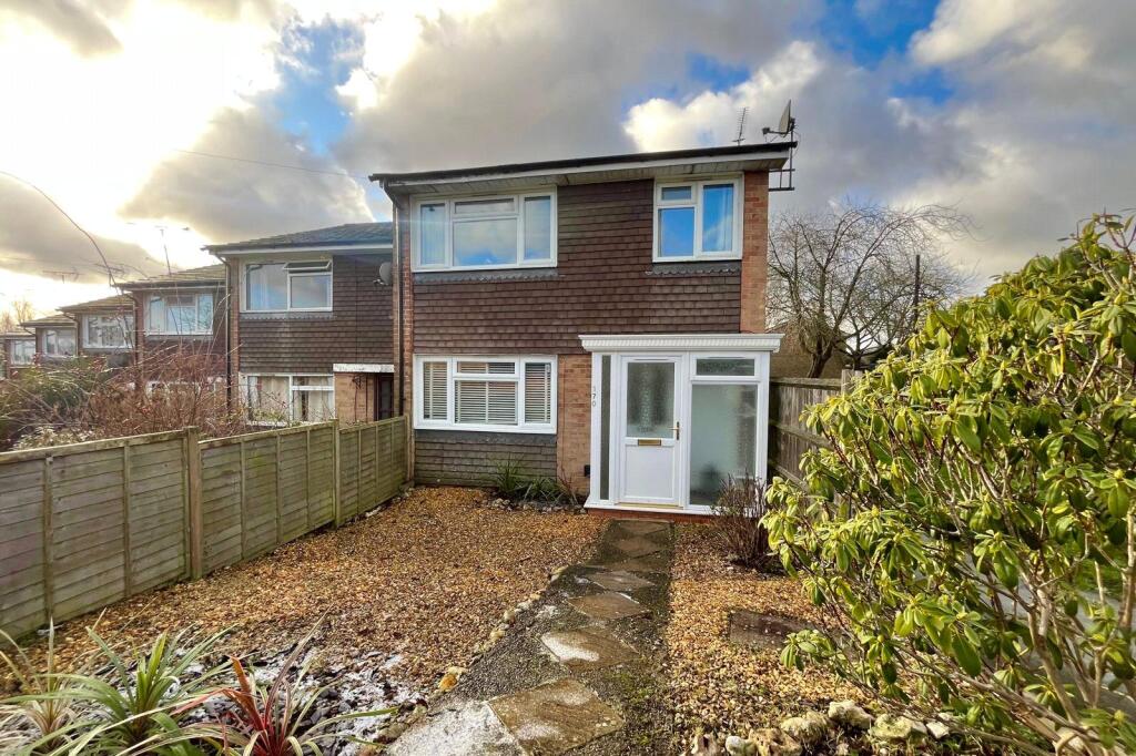 Brougham Place, Farnham, GU9