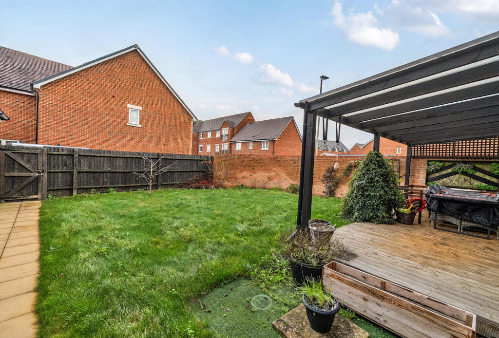 1394564-4-694941b...