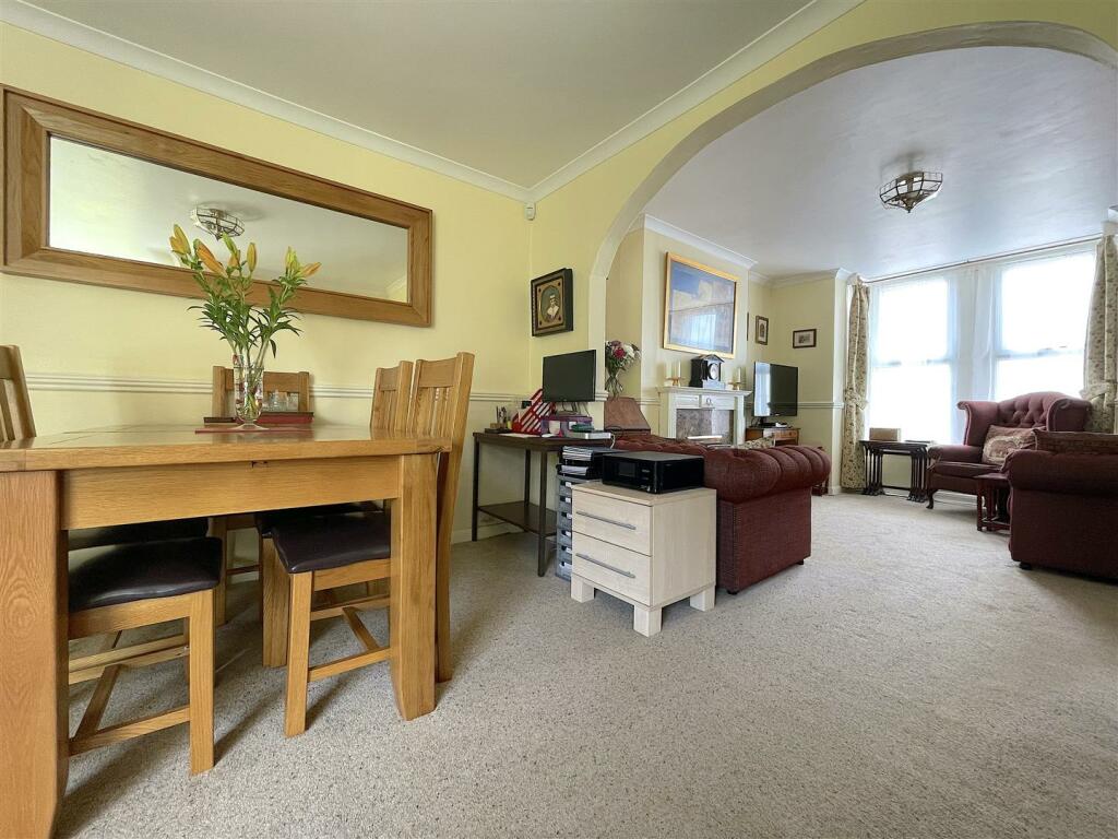 Dining Room (4).jpeg