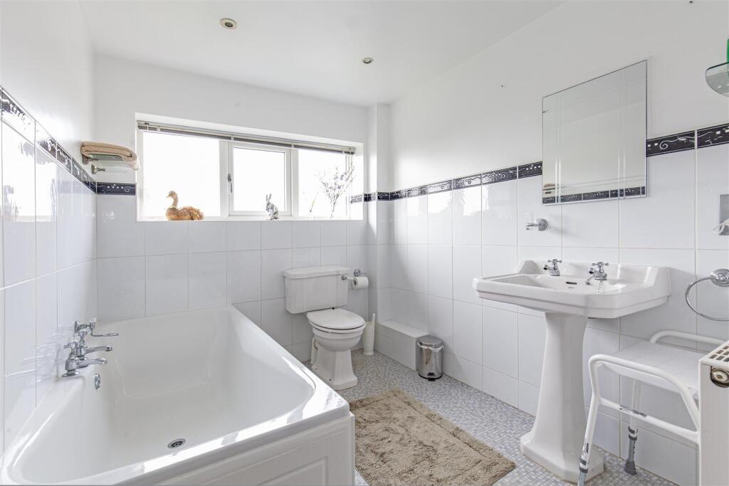 Bathroom-1.jpg
