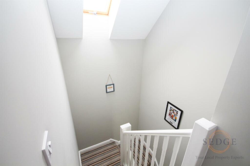 18 derwent way -08.jpg