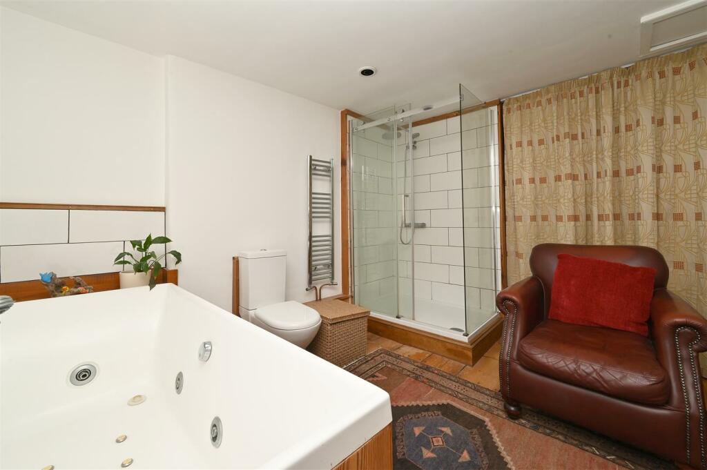 Bathroom - shower and WC.jpg