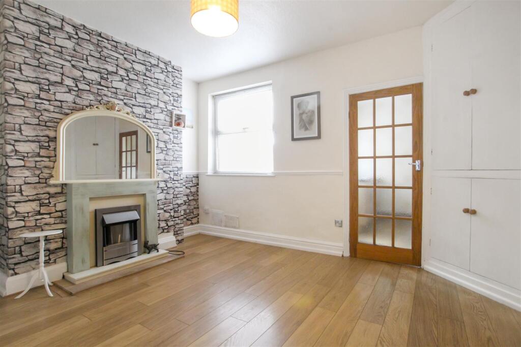 dining-room-1.jpg
