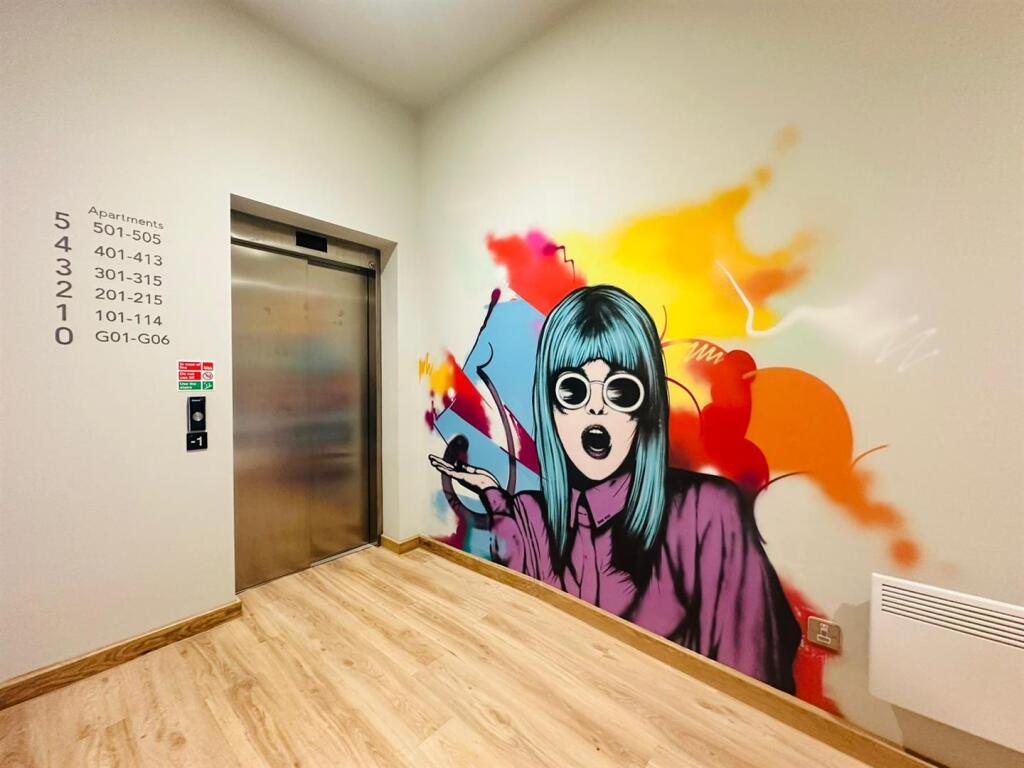 Entrance Hallway.jpeg