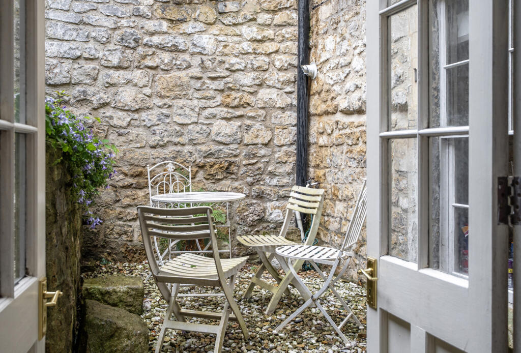 1306484-20-685532...