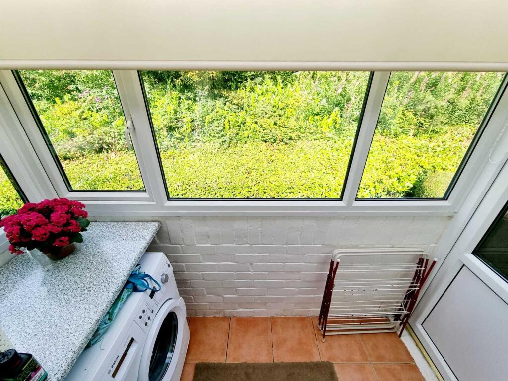 f323f593-4f81-4381-842e-1614fec7ac3d