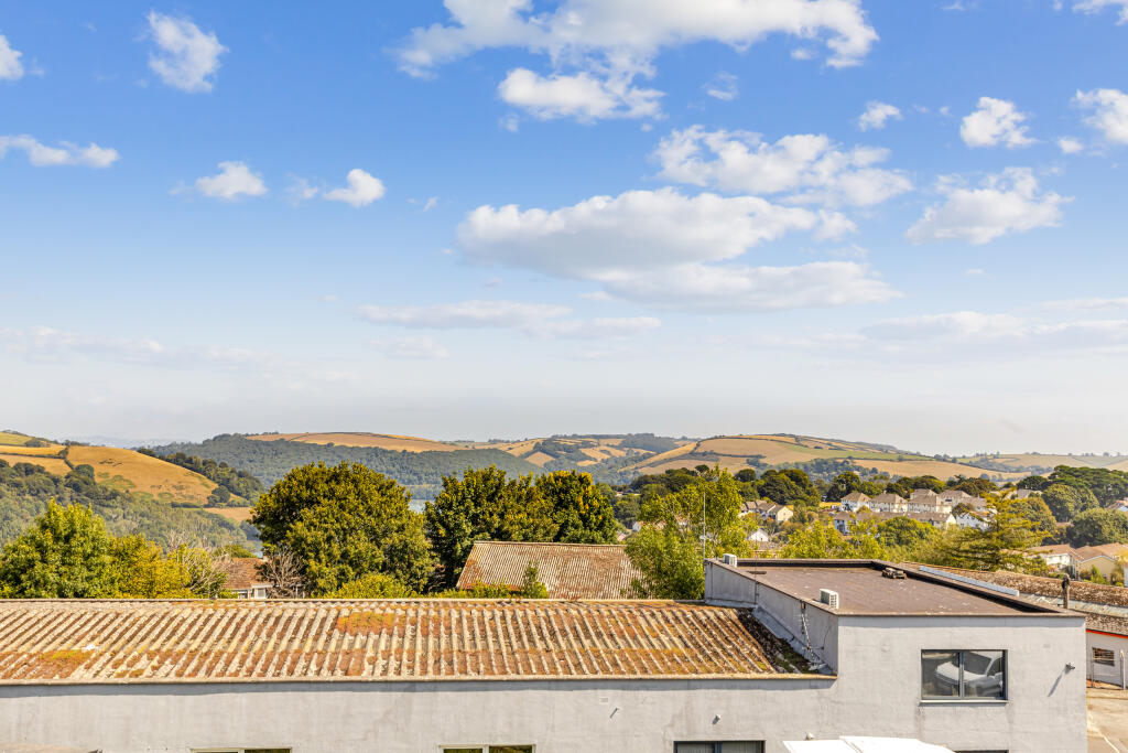 7 View 1 Lord Nelson Drive, Dartmouth, Townstal - 