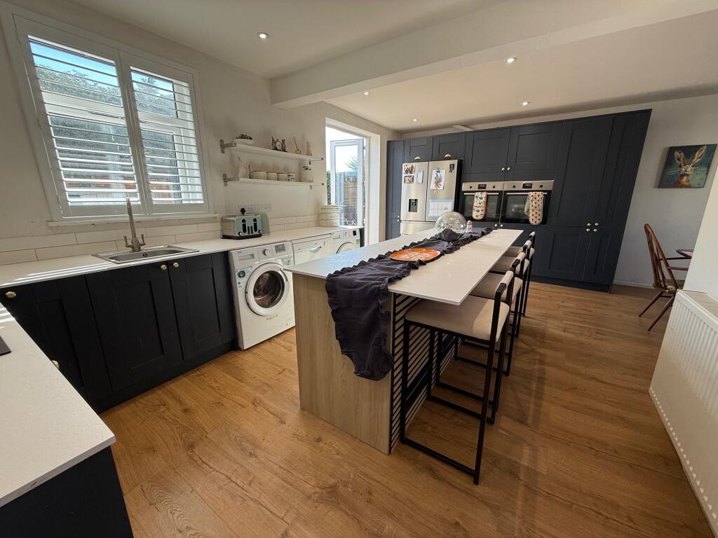 Kitchen angle 4