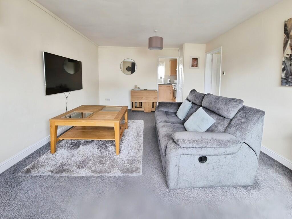 eb2aee82-10000285...