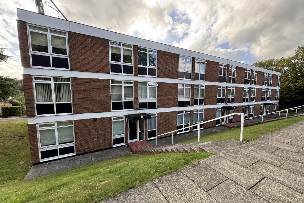 The Pines, Purley, Croydon(London Borough), CR8