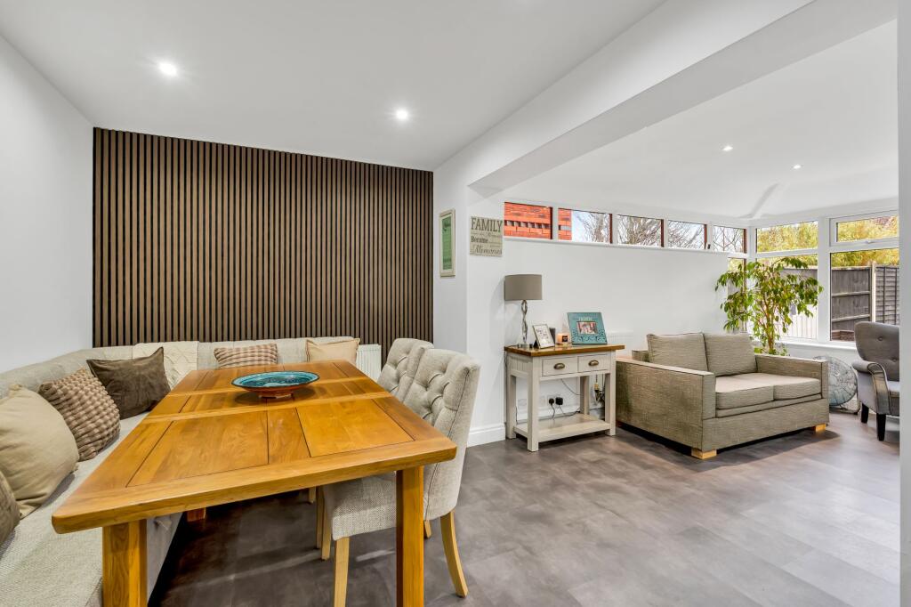 Millport Close, Fearnhead, WA2