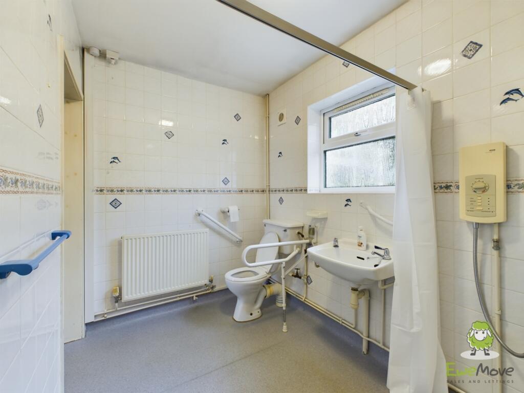 Ensuite Shower room 