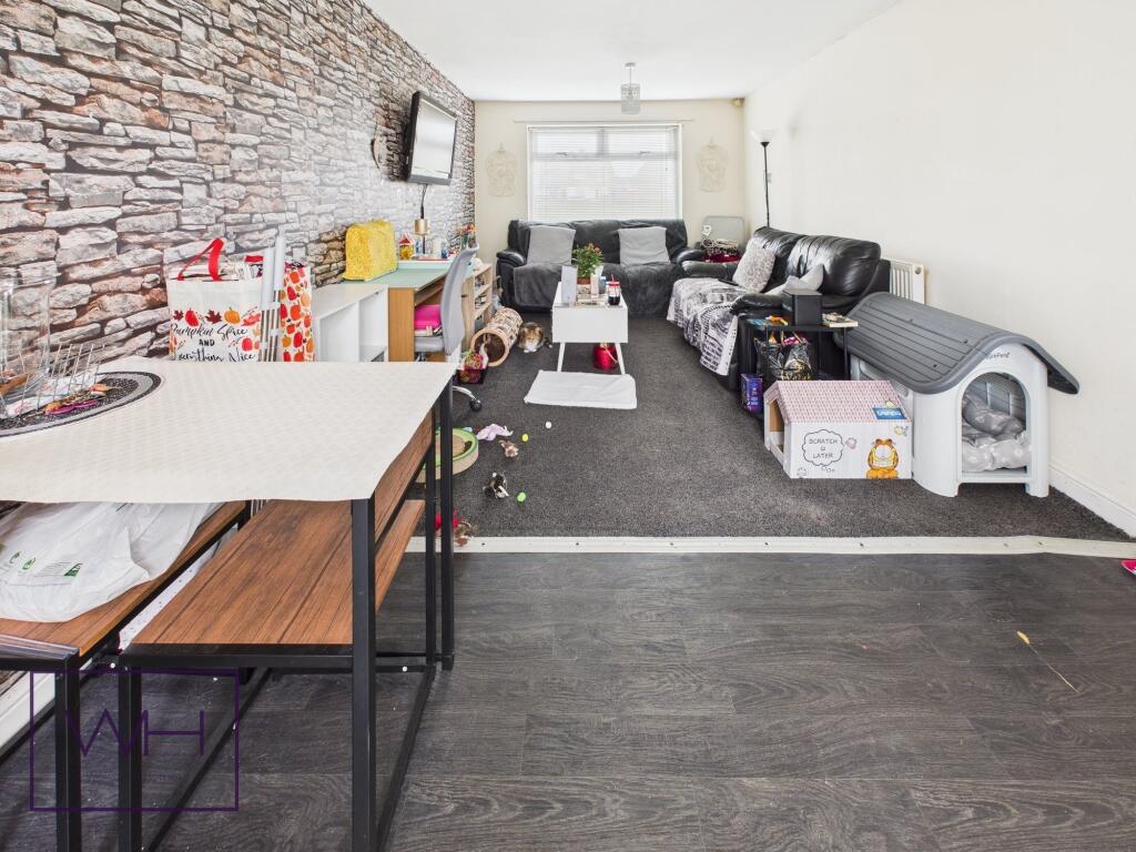 CAM03785G0-PR0239-ST