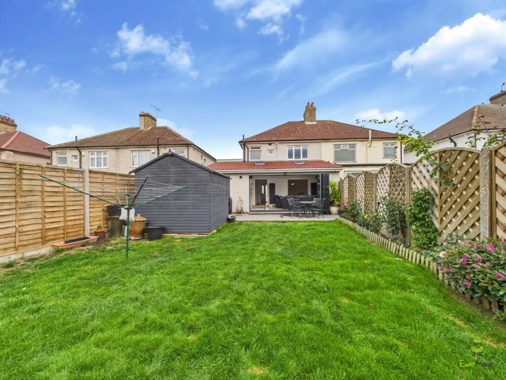 Presented by Clinton at EweMove Bexleyheath and Da