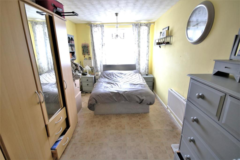 bed1.JPG