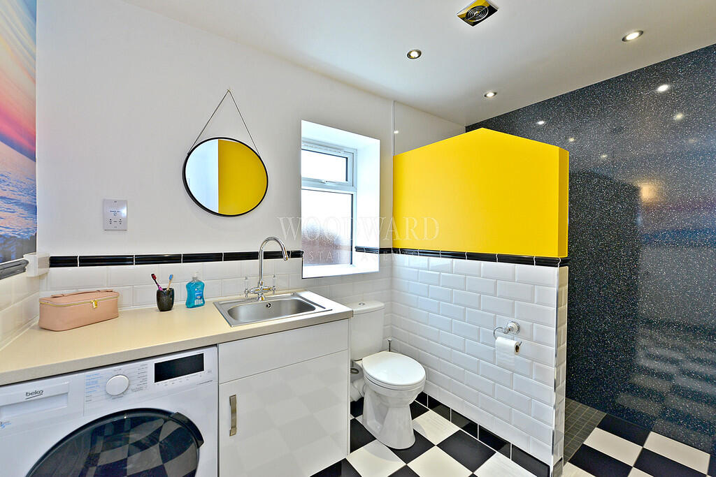 Shower/Utility Ro...