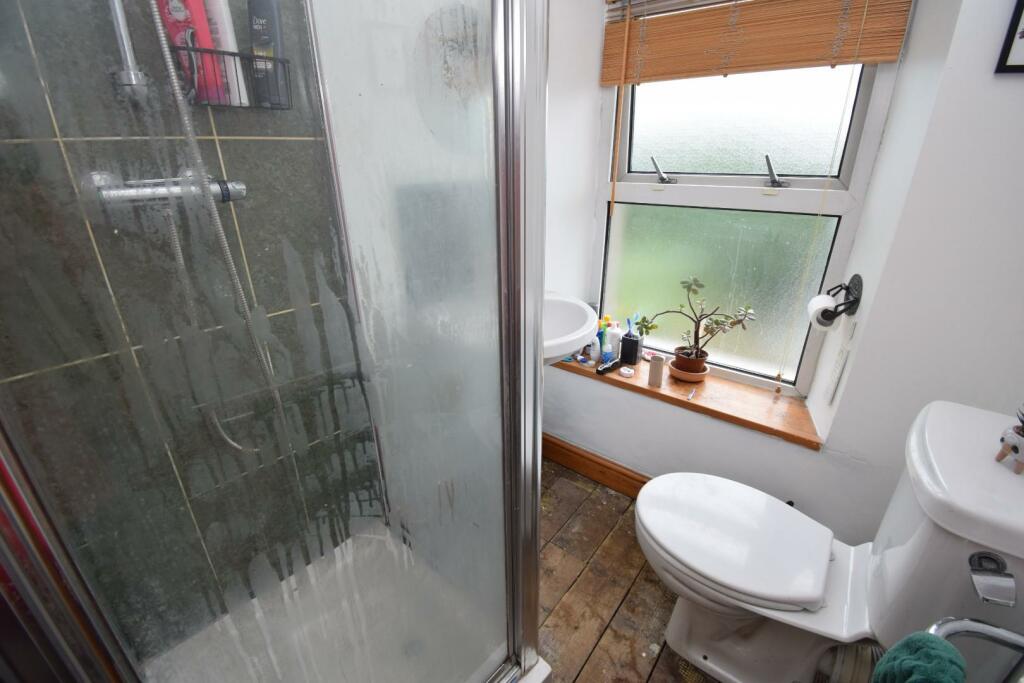 Bathroom.JPG