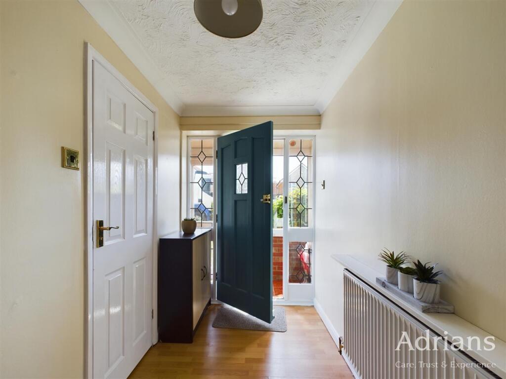 ENTRANCE HALL