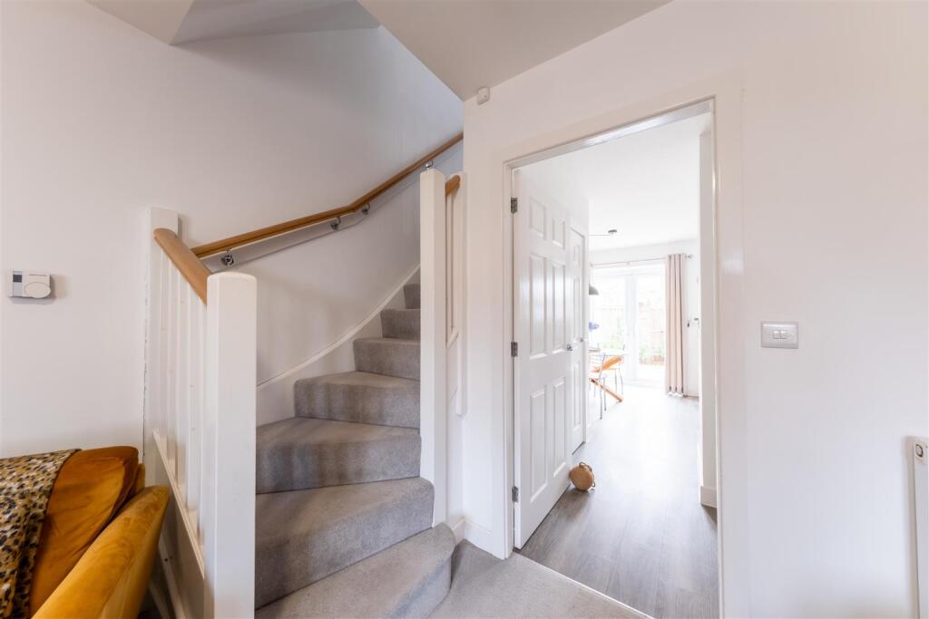 7 Daffodil Lane-010.jpg
