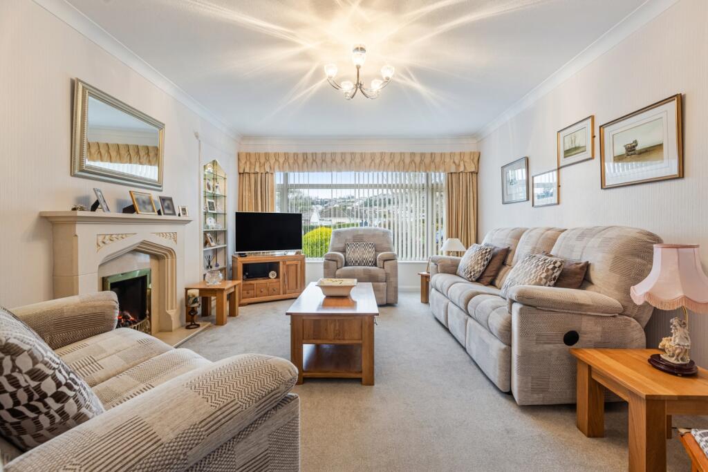 A10 - 7 Gard Close Torquay - 250120