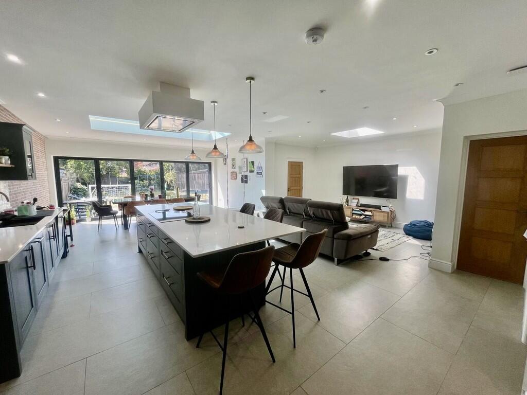 2b0c2b30-15bd-452...