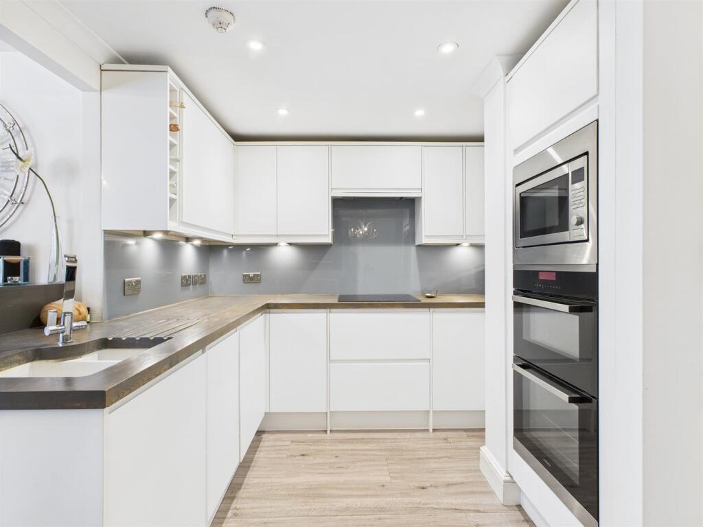 Kitchen.jpg
