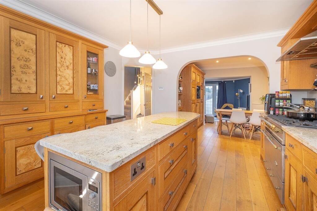 51-embercourt-road (56).jpg