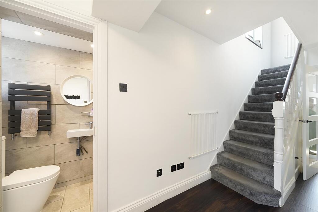 42 Thornbury Gardens - gVT9ojrtmshp3A1eTSg0.jpg