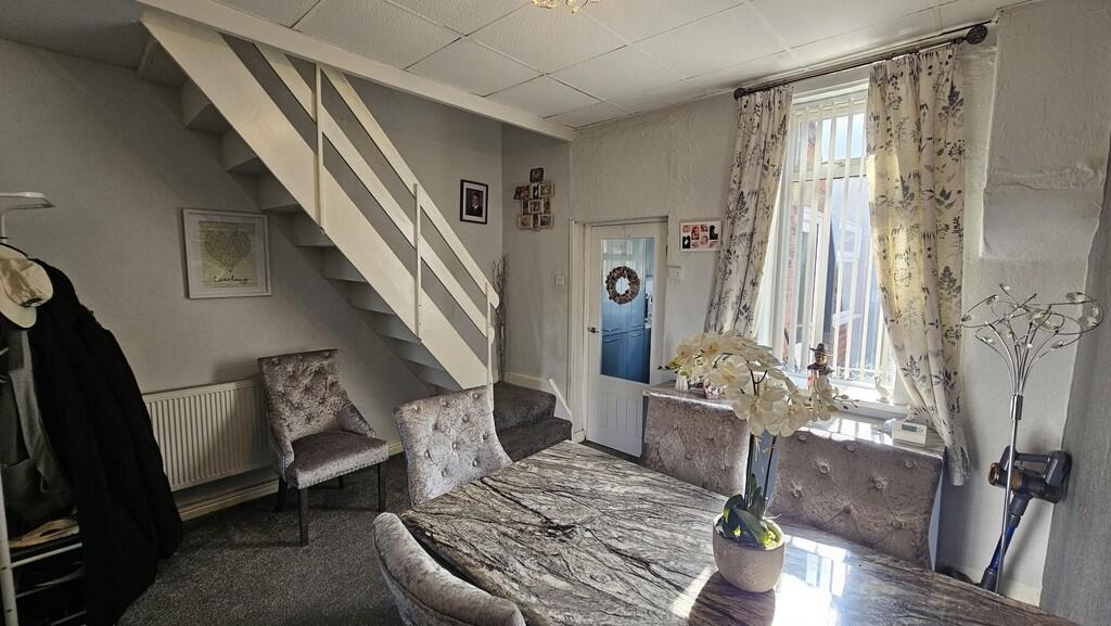 IMG-20250718-WA00...