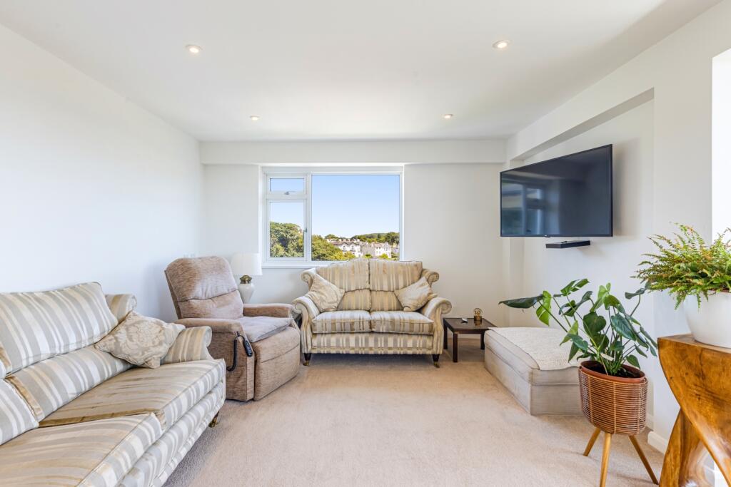 A18 - Flat 28, Holme Court Warrberry Road Torquay 